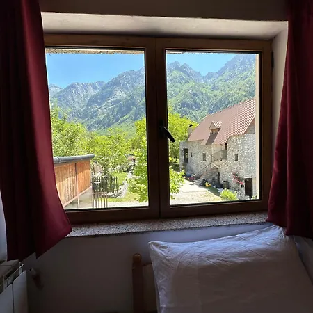 Bed & Breakfast Bjeshka-9